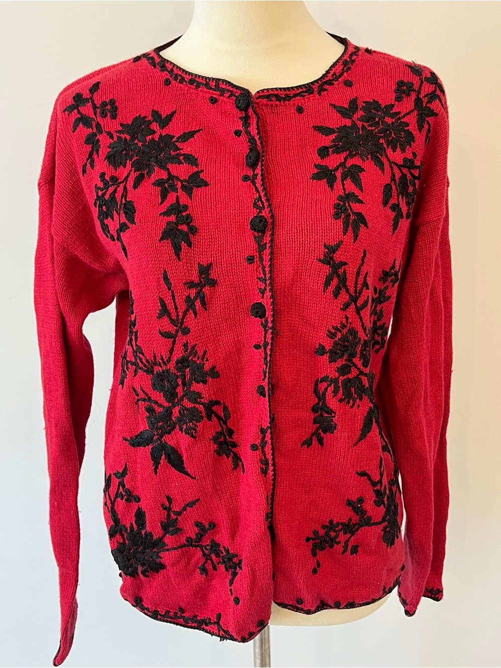 Women's Red Floral Embroidered Button-Front Cardigan